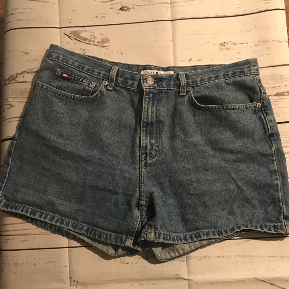 Tommy Hilfiger Boyfriend Shorts Size 12